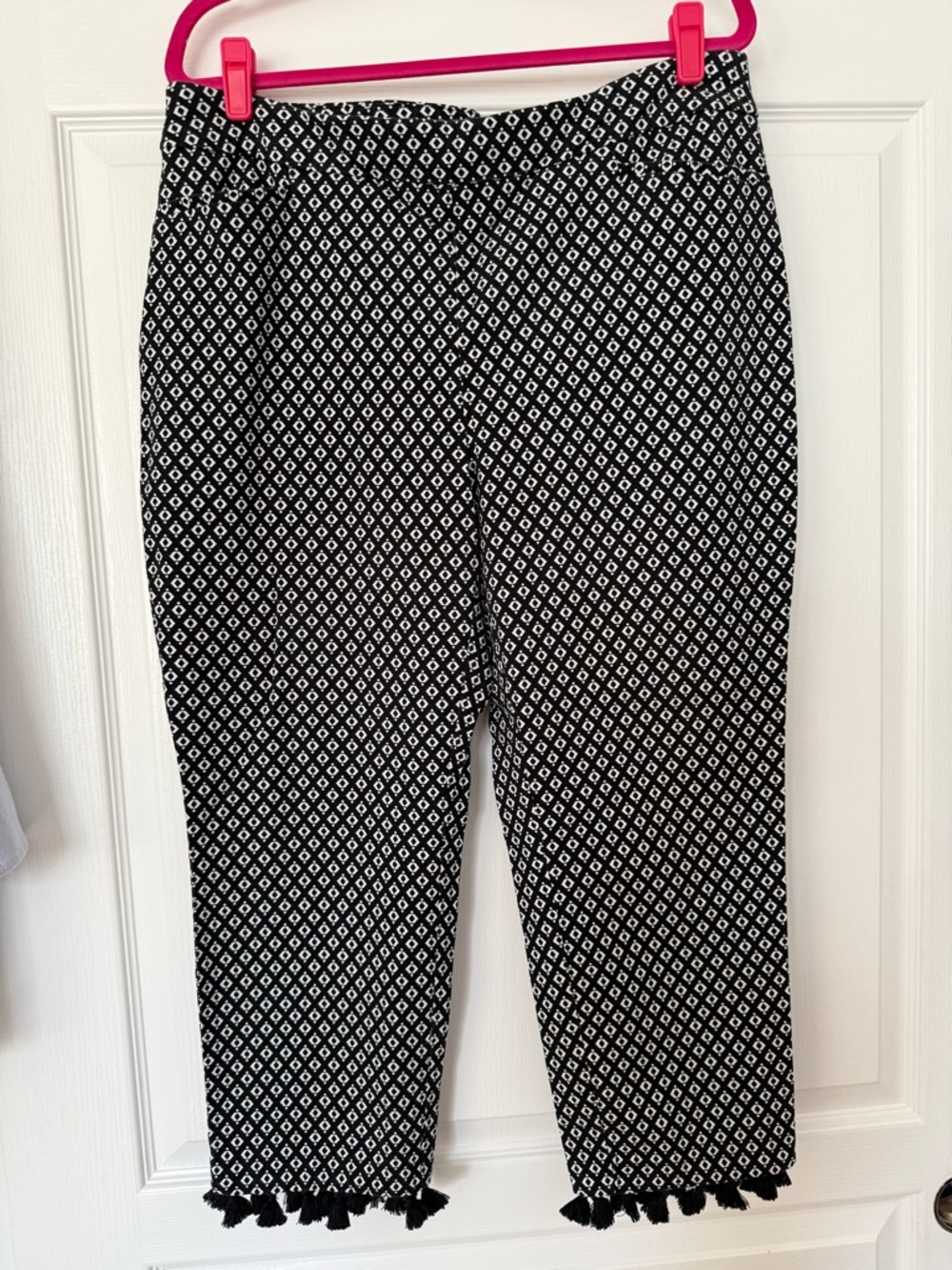 Chico's Black & White Geometric Cropped Pants with Tassel Hem